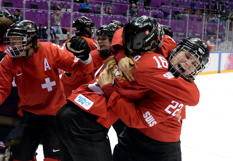 Illustration for article titled Swiss Women's Hockey Team Wins Bronze Thanks To This Empty Netter